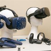 Oculus VR headset and Vive VR headset | Te Herenga Waka — Victoria ...